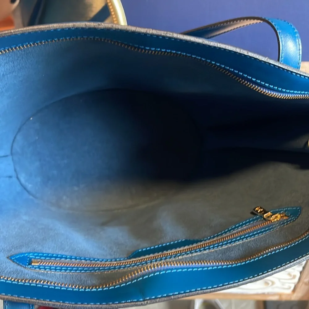 Louis Vuitton Blue Epi St Jacques - Picture 3 of 13